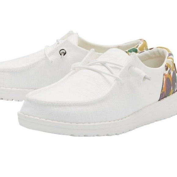 Hey Dude Womens Wendy Funk Chambray White Abstract Loafer Slip on shoes 8 - Picture 1 of 15
